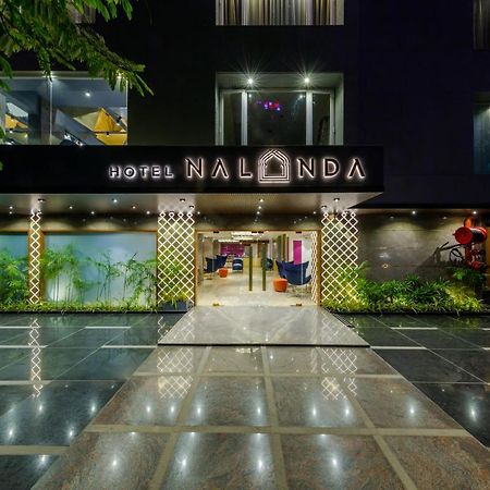 Hotel Nalanda 아흐메다바드 외부 사진