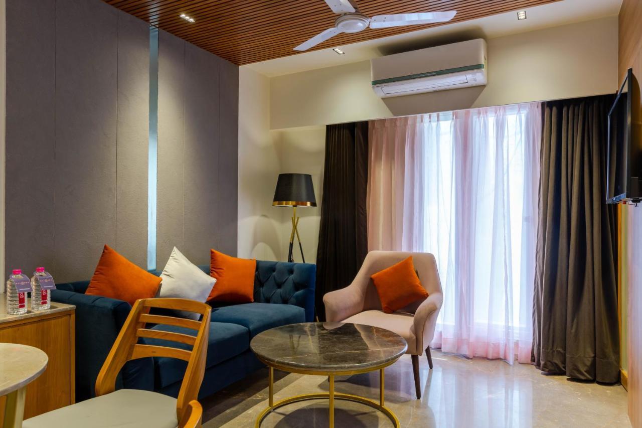 Hotel Nalanda 아흐메다바드 외부 사진