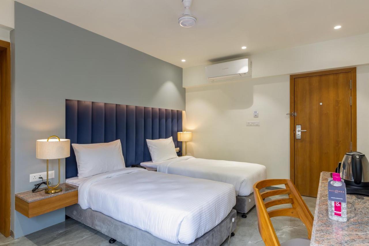 Hotel Nalanda 아흐메다바드 외부 사진