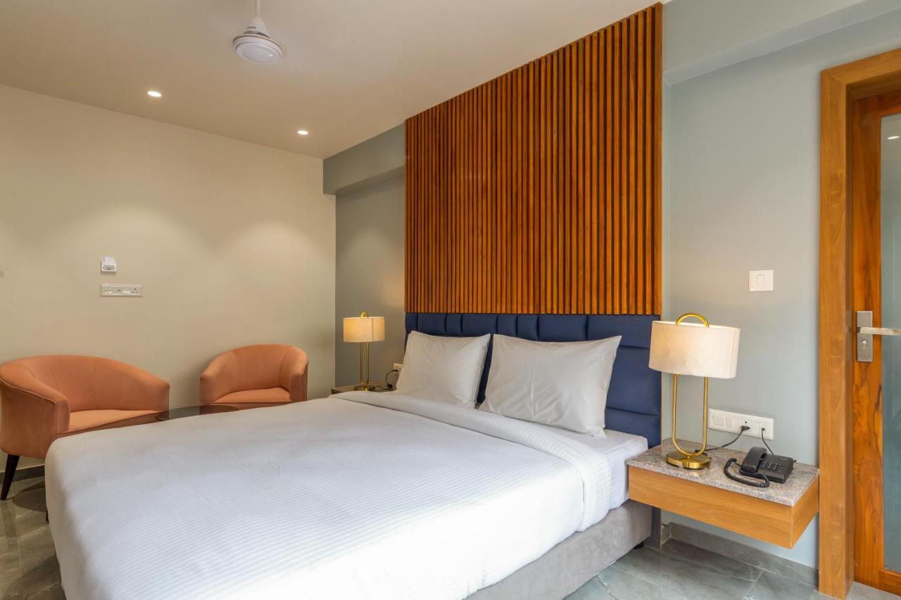 Hotel Nalanda 아흐메다바드 외부 사진