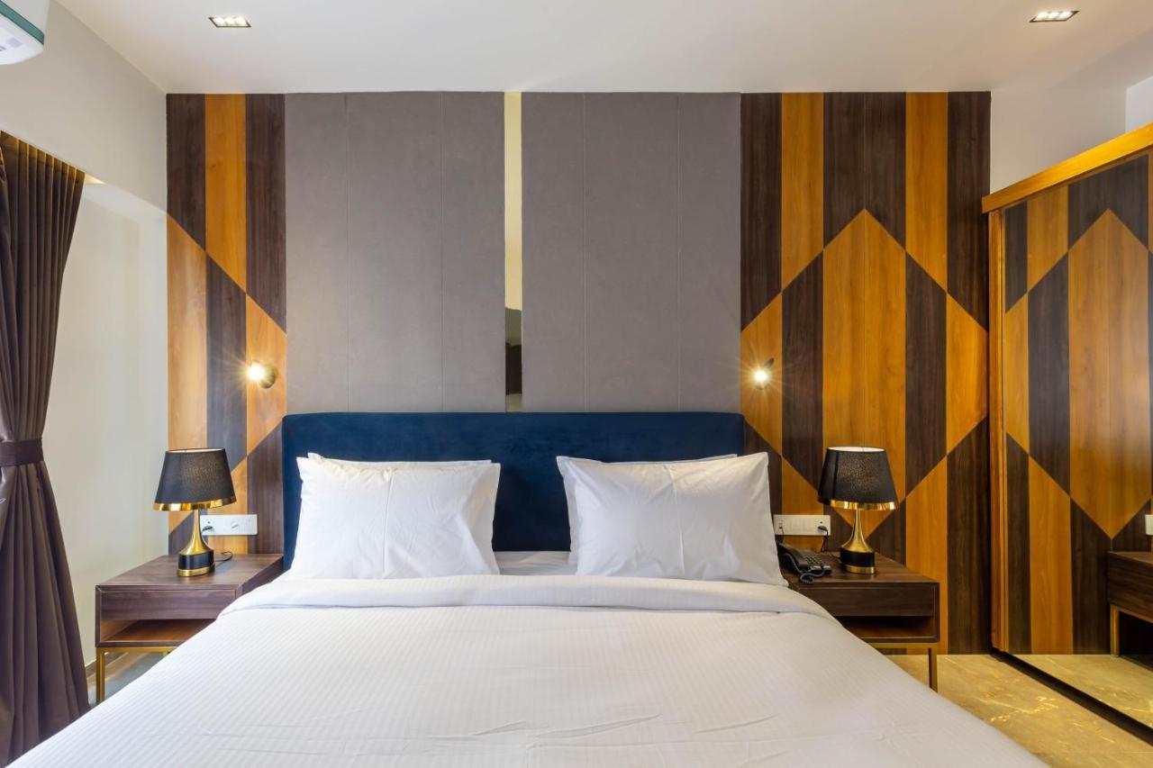 Hotel Nalanda 아흐메다바드 외부 사진