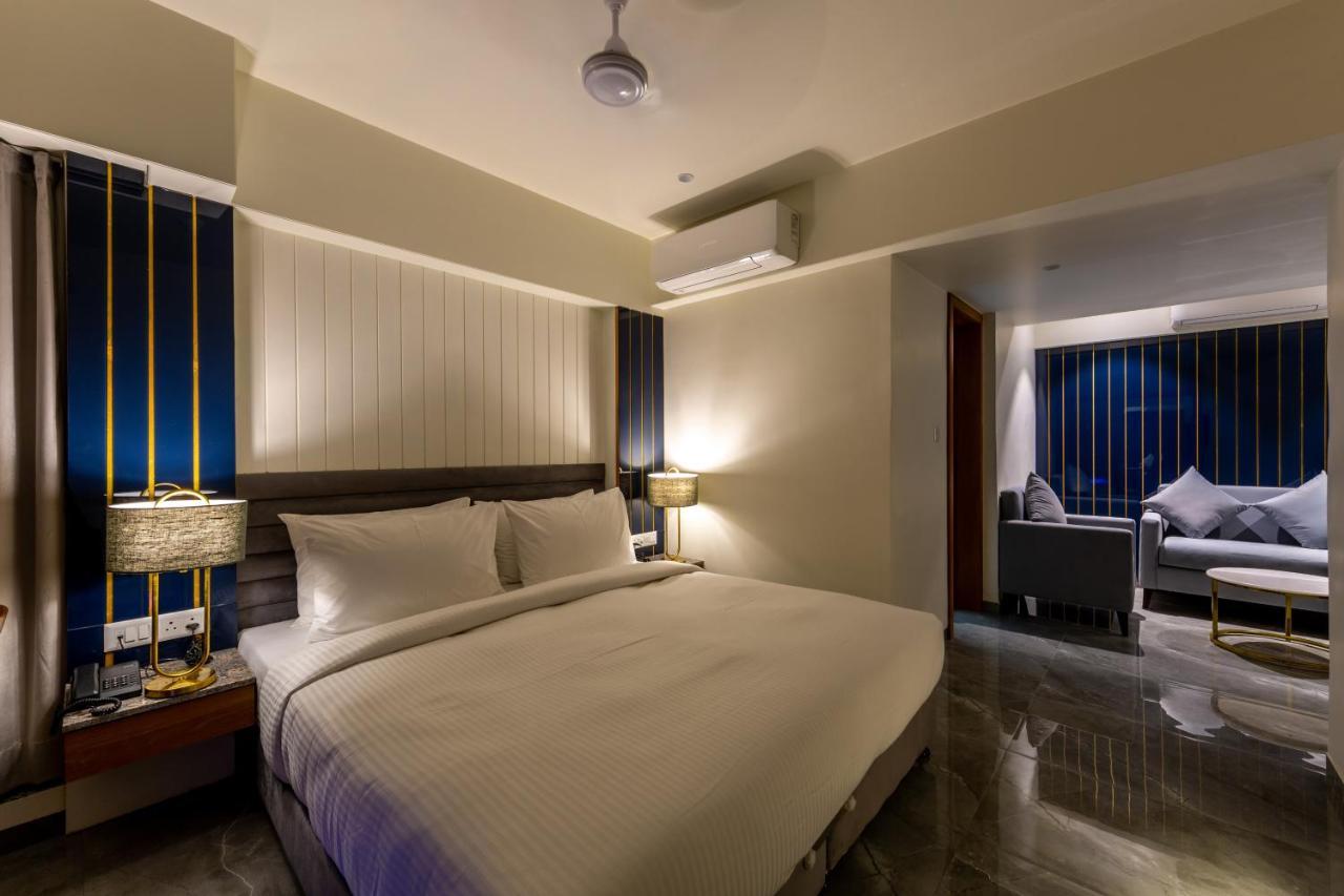 Hotel Nalanda 아흐메다바드 외부 사진