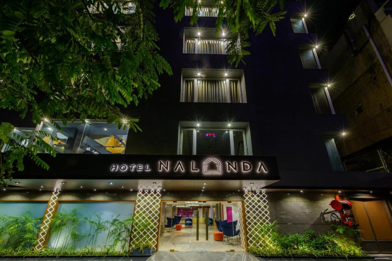 Hotel Nalanda 아흐메다바드 외부 사진